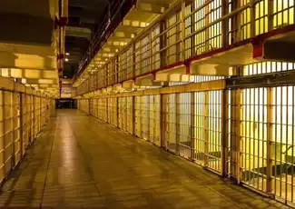 Alcatraz: Tour notturno con guida audio + crociera nella baia di San Francisco, San Francisco, Stati Uniti, San Francisco Tickets. Alcatraz: Tour notturno con guida audio + crociera nella baia di San Francisco, San Francisco, Stati Uniti, San Francisco Tickets.