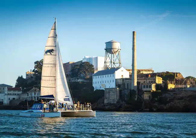 Tour in Catamarano nella Baia di San Francisco, San Francisco, Stati Uniti, San Francisco Tickets. Tour in Catamarano nella Baia di San Francisco, San Francisco, Stati Uniti, San Francisco Tickets.