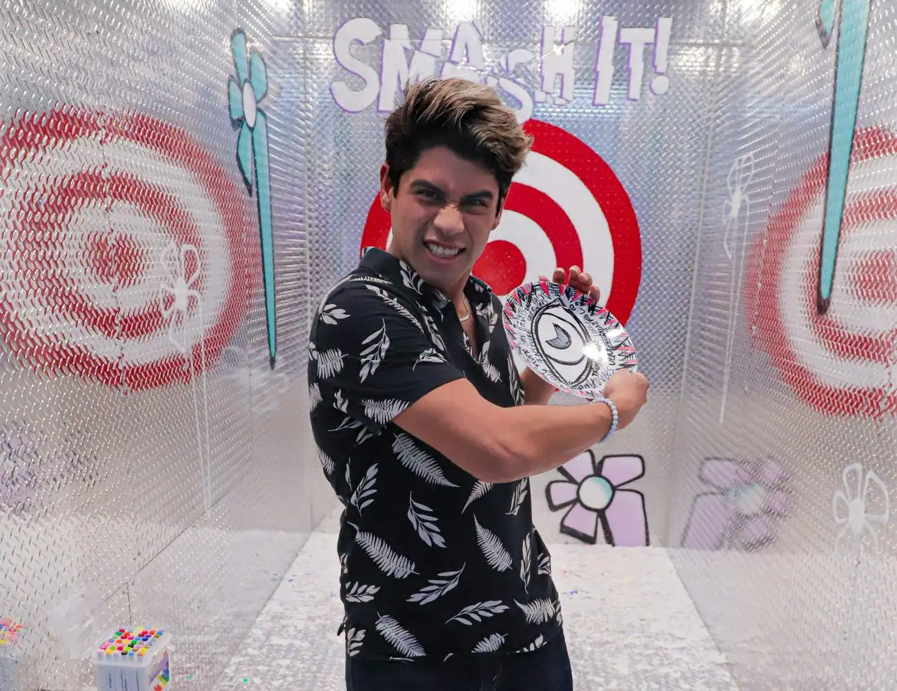 Smash It! al Museo delle illusioni 3D, San Francisco, Stati Uniti, San Francisco Tickets. Smash It! al Museo delle illusioni 3D, San Francisco, Stati Uniti, San Francisco Tickets.