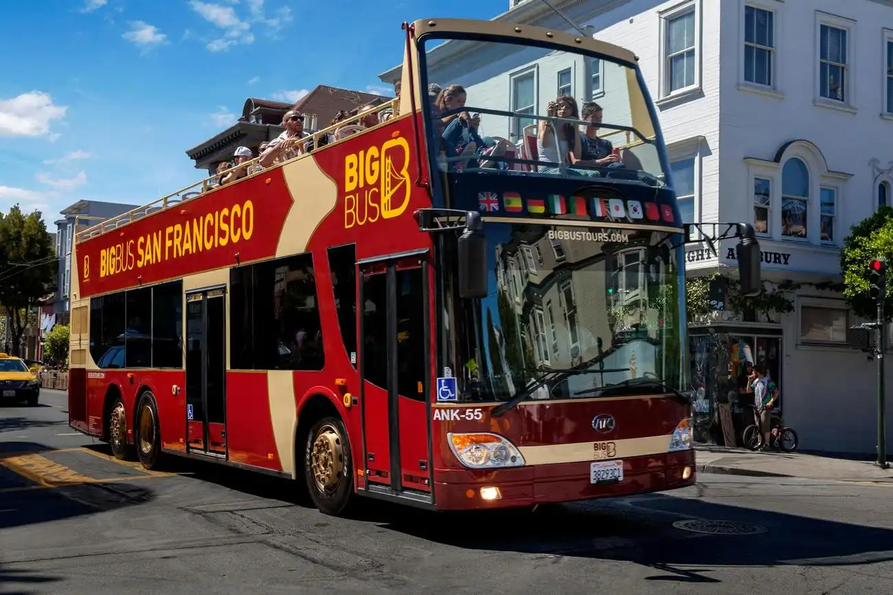 San Francisco: Bus Hop-on Hop-off di 1 giorno + Crociera nella Baia, San Francisco, Stati Uniti, San Francisco Tickets. San Francisco: Bus Hop-on Hop-off di 1 giorno + Crociera nella Baia, San Francisco, Stati Uniti, San Francisco Tickets.
