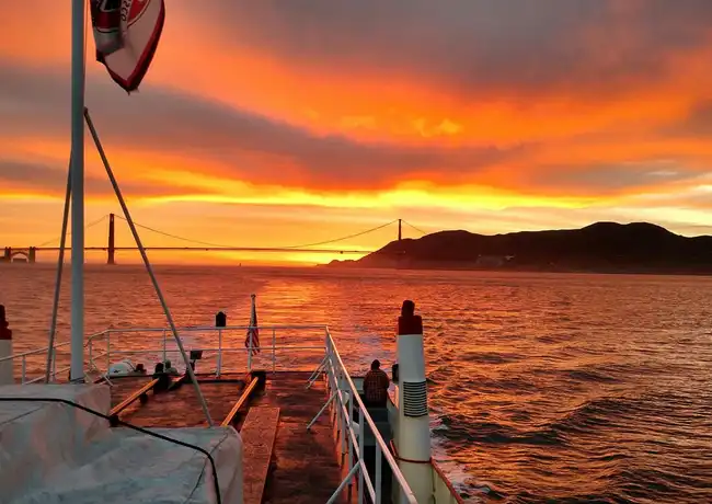 Baia di San Francisco: crociera di 2 ore al tramonto, San Francisco, Stati Uniti, San Francisco Tickets. Baia di San Francisco: crociera di 2 ore al tramonto, San Francisco, Stati Uniti, San Francisco Tickets.