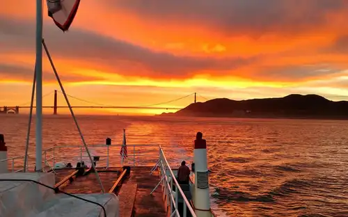 Baia di San Francisco: crociera di 2 ore al tramonto, San Francisco, Stati Uniti, San Francisco Tickets. Baia di San Francisco: crociera di 2 ore al tramonto, San Francisco, Stati Uniti, San Francisco Tickets.